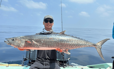 Tenggiri (Spanish Mackerel) fishing at Rompin, Malaysia. Tenggiri caught using speed jig at unjam.